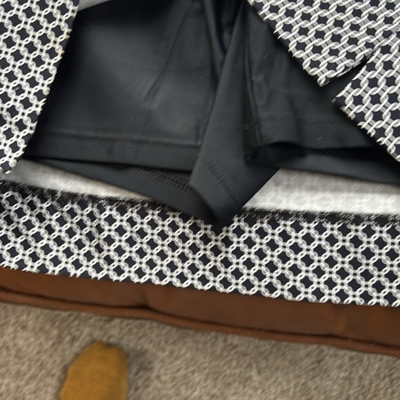 Great golf are justt runningg aroundd skirt. Great stretch. Lays nicely. - Picture 3 of 3